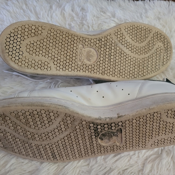 Adidas shoes ♡ - Picture 6 of 7